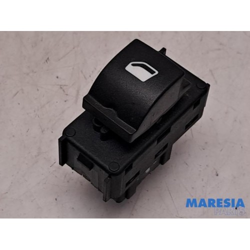 Citroen - DS3 - Electric window switch