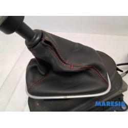 Alfa Romeo - Giulietta - Gear stick