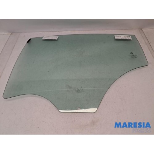 Alfa Romeo - Giulietta - Rear door window 4-door, left