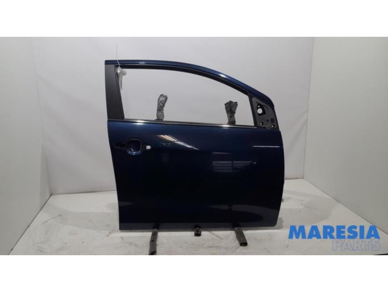 Peugeot - 108 - Front door 4-door, right