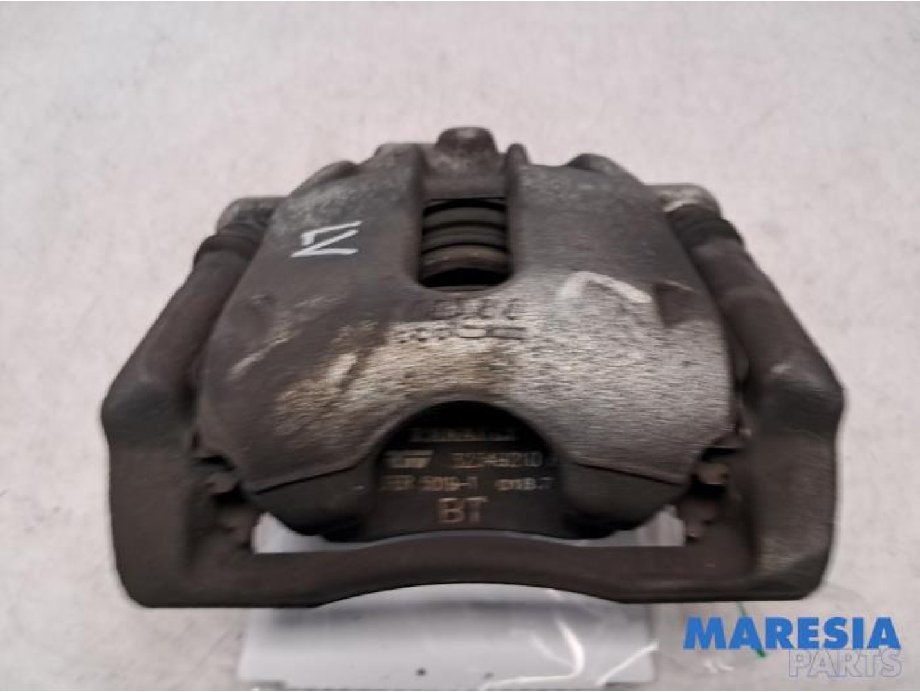 Renault - ZOE - Front brake calliper, left