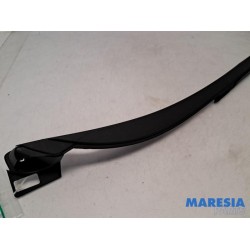 Renault - ZOE - Frontscreen frame