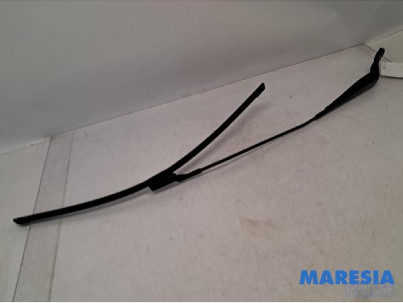 Renault - ZOE - Front wiper arm