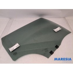 Renault - ZOE - Rear door window 4-door door, rear right