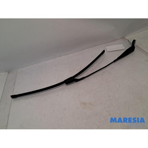 Citroen - C3 - Front wiper arm