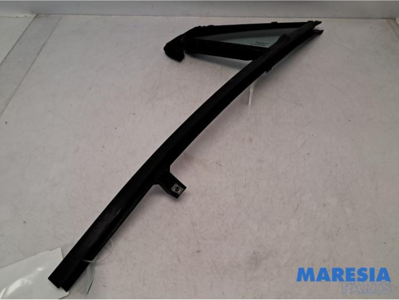 Renault - ZOE - Quarter light, front left