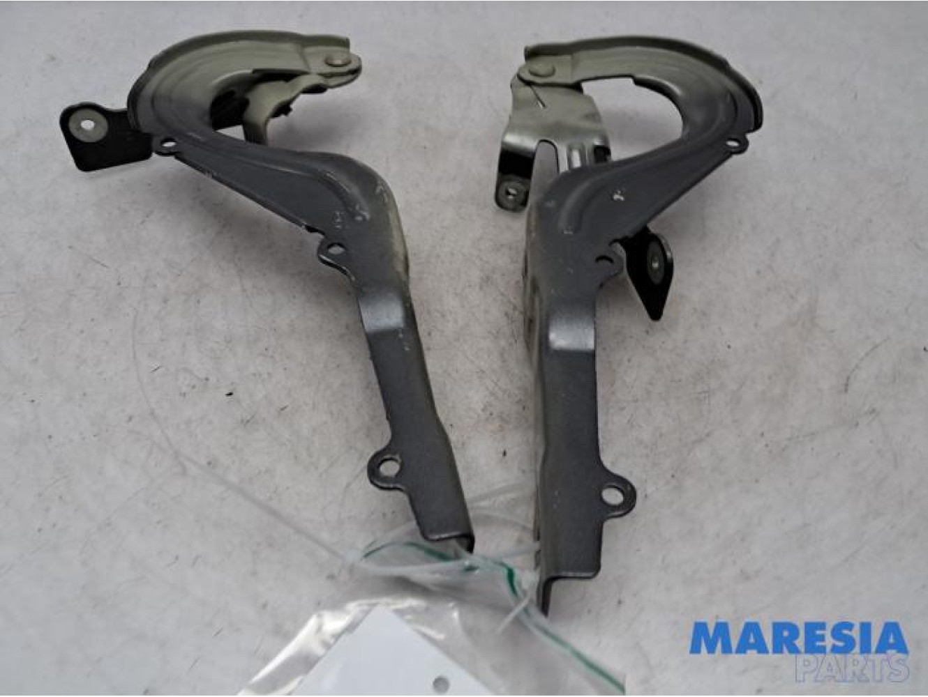 Citroen - C3 - Bonnet Hinge