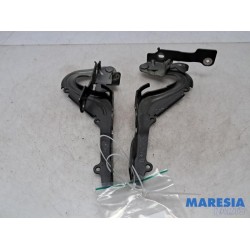 Citroen - C3 - Bonnet Hinge