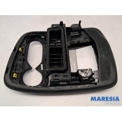 Renault - ZOE - Radio omlijsting