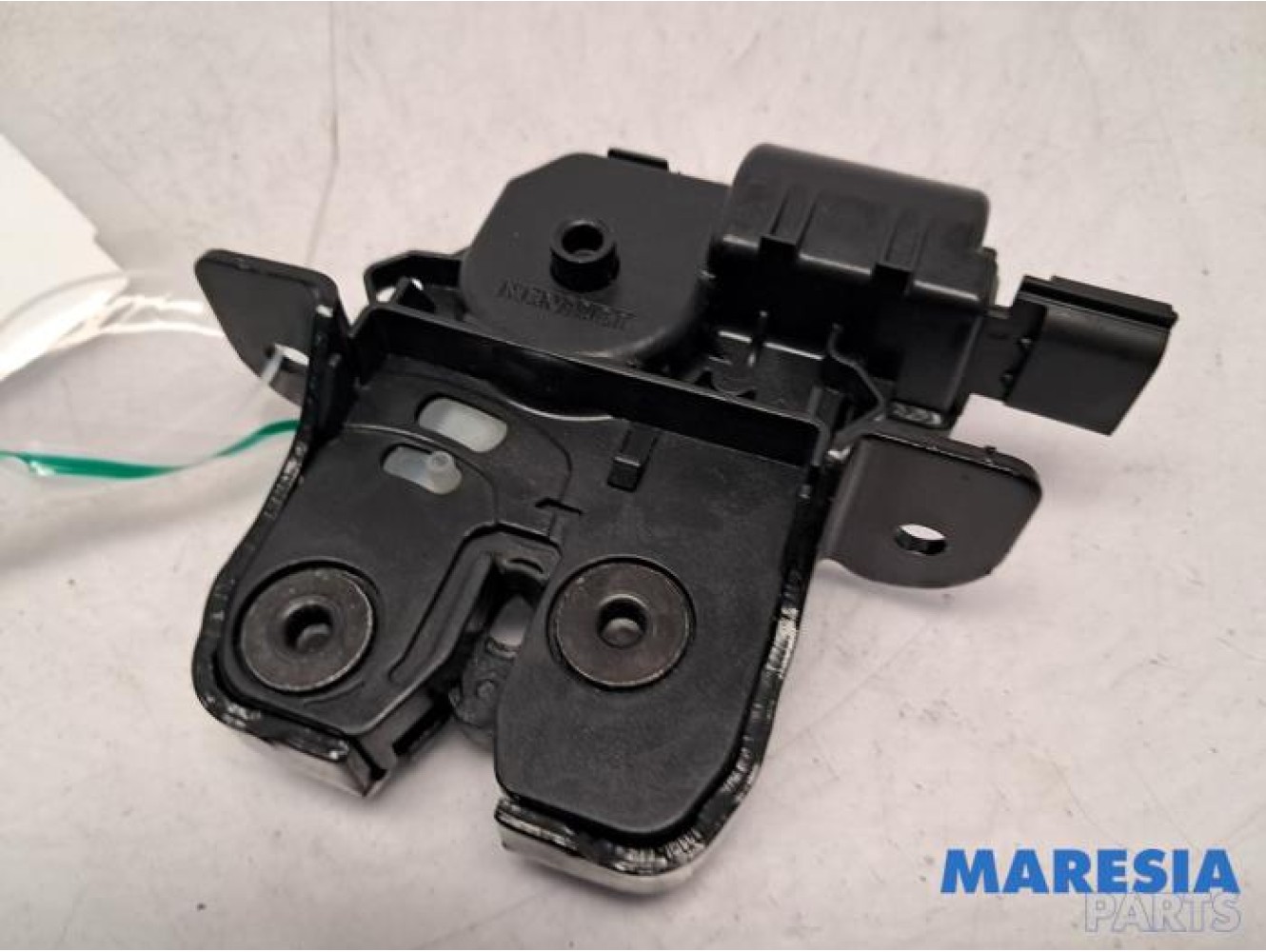 Renault - ZOE - Tailgate lock mechanism