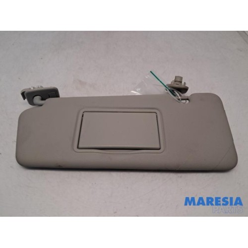 Renault - ZOE - Sun visor