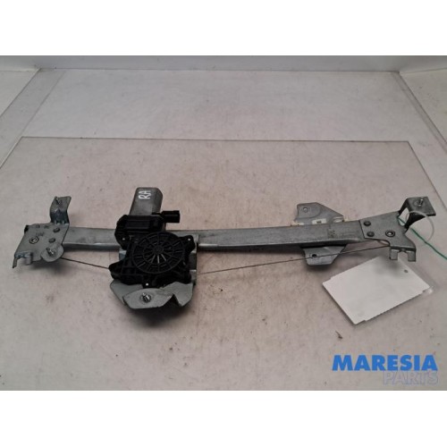 Renault - ZOE - Rear door window mechanism 4-door, right