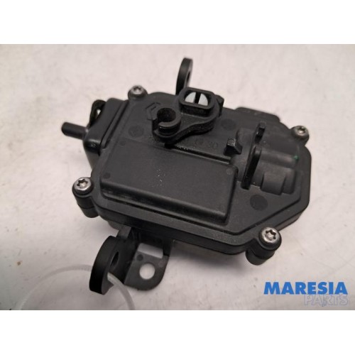 Renault - ZOE - Tank flap lock motor