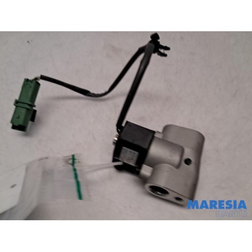 Renault - ZOE - AC expansion valve