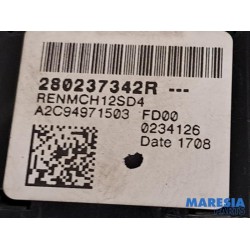 Renault - ZOE - AUX / USB connection