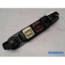 Renault - ZOE - Multi-functional window switch