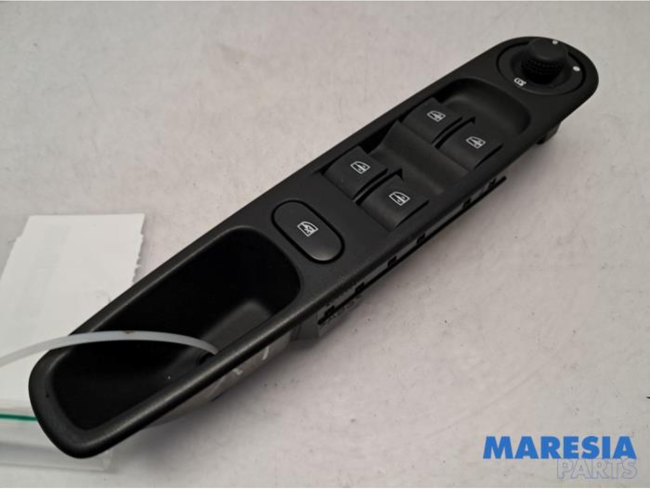 Renault - ZOE - Multi-functional window switch