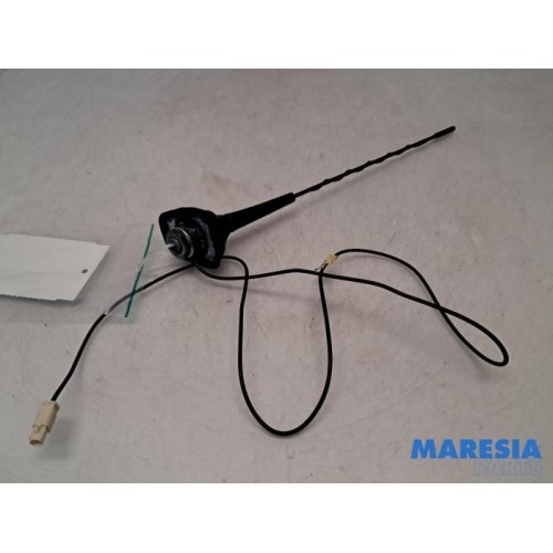 Renault - ZOE - Antenna