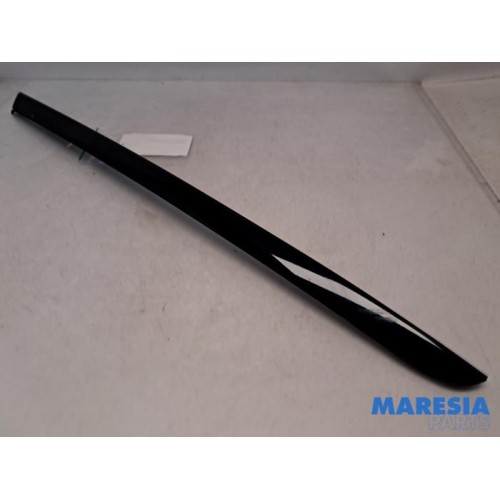 Citroen - C5 - A-pillar cover, right