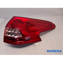 Citroen - C5 - Taillight, right