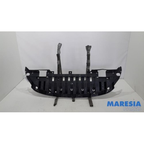 Renault - Grand Scenic - Bumper bottom