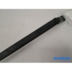 Citroen - DS3 - Front wiper arm