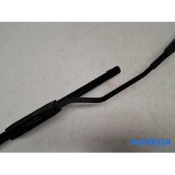 Citroen - DS3 - Front wiper arm