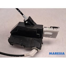 Citroen - C5 - Front door lock mechanism 4-door, right
