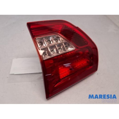 Citroen - C5 - Taillight, right