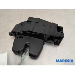 Citroen - C5 - Tailgate lock mechanism