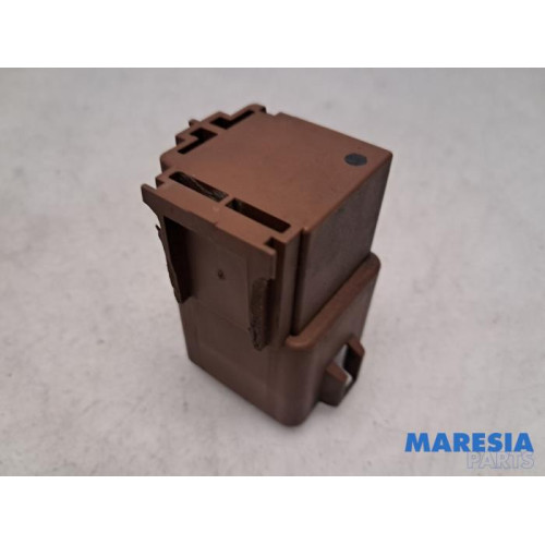 Citroen - C5 - Glow plug relay