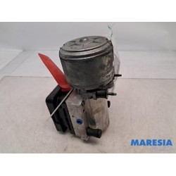 Citroen - C5 - LHM pump (suspension)