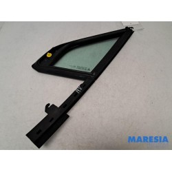 Citroen - C5 - Quarter light, front right