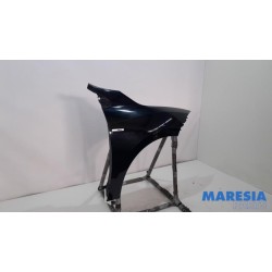 Renault - Megane - Front wing, right