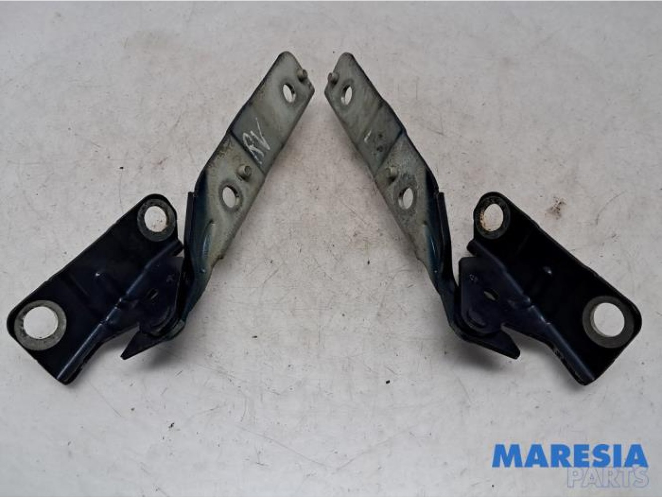 Citroen - C5 - Bonnet Hinge