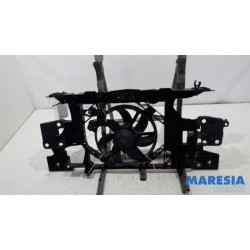 Renault - Megane - Front panel