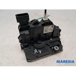 Fiat - Punto - Front door lock mechanism 4-door, right