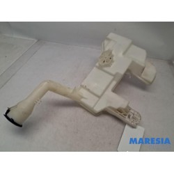 Citroen - C5 - Front windscreen washer reservoir