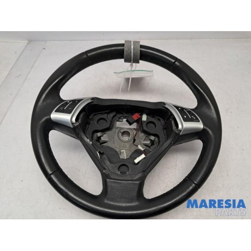 Fiat - Punto - Steering wheel