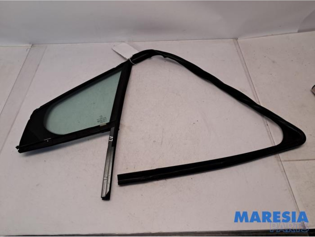 Peugeot - 308 - Dreieckfenster links vorne