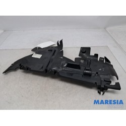 Citroen - C5 - Air funnel