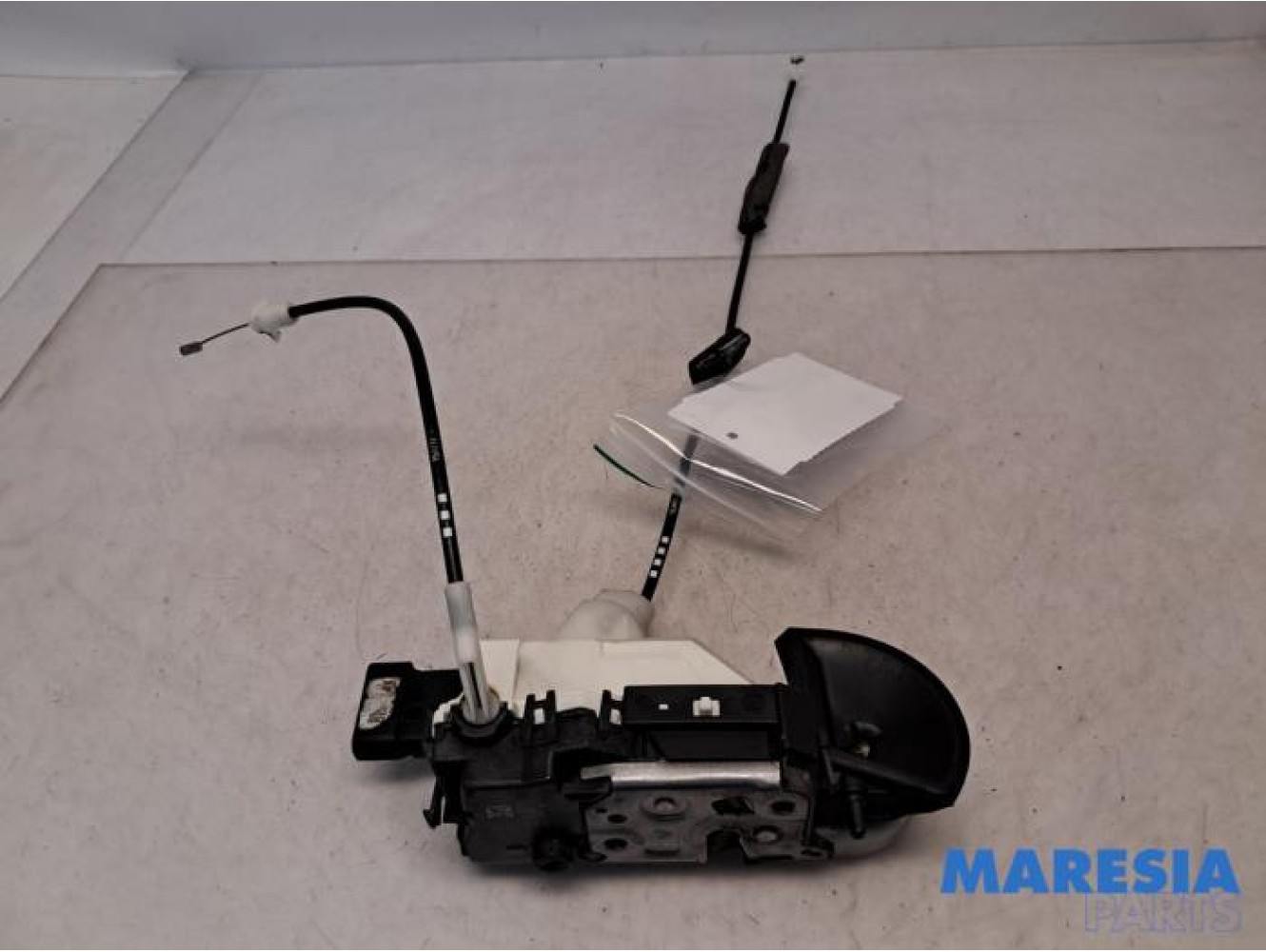 Peugeot - 308 - Door lock mechanism 4-door, front left
