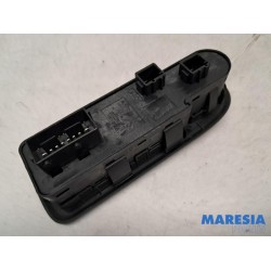 Peugeot - 308 - Multi-functional window switch