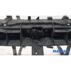 Renault - Trafic - Frontpaneel