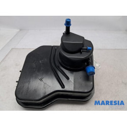 Citroen - C5 - Power steering fluid reservoir