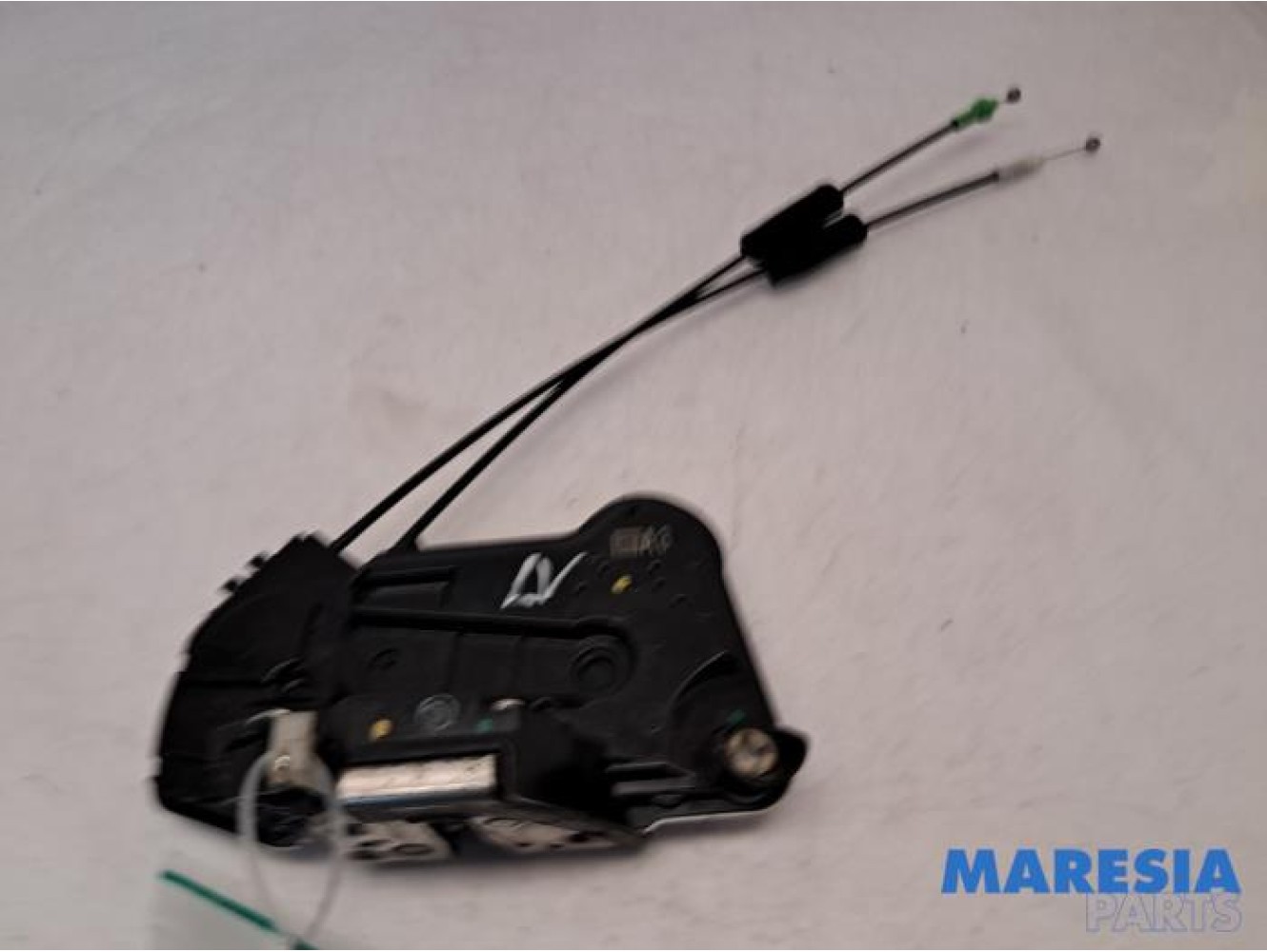 Peugeot - 108 - Door lock mechanism 4-door, front left