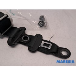 Peugeot - 108 - Rear seatbelt, left