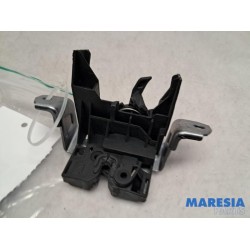 Peugeot - 108 - Bonnet lock mechanism