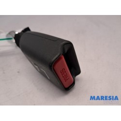 Peugeot - 108 - Insertion ceinture de sécurité arrière gauche