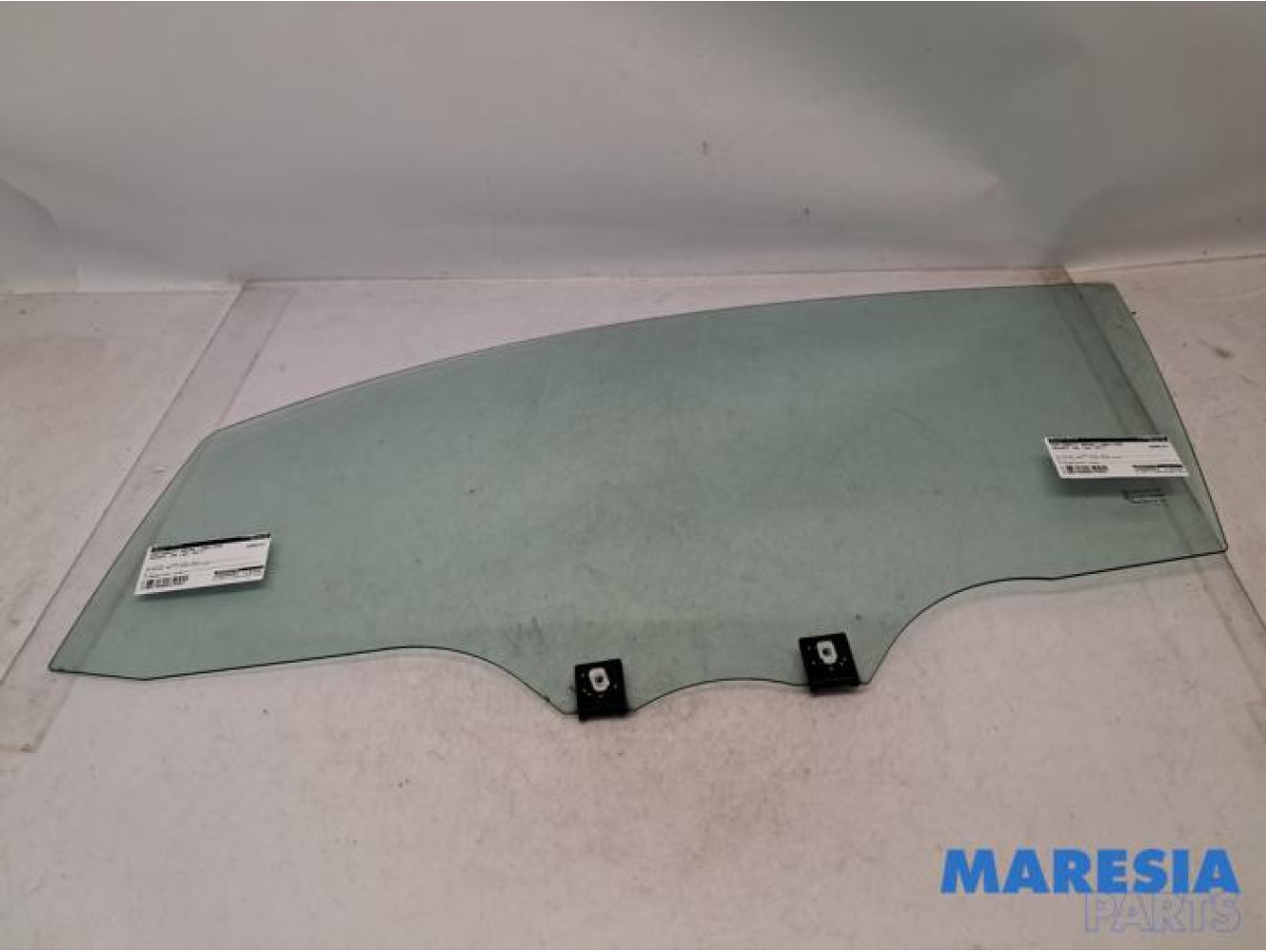 Peugeot - 108 - Door window 4-door, front left